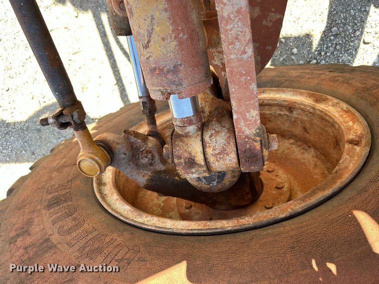 image for item DJ6374 2000 Caterpillar 160H  motor grader