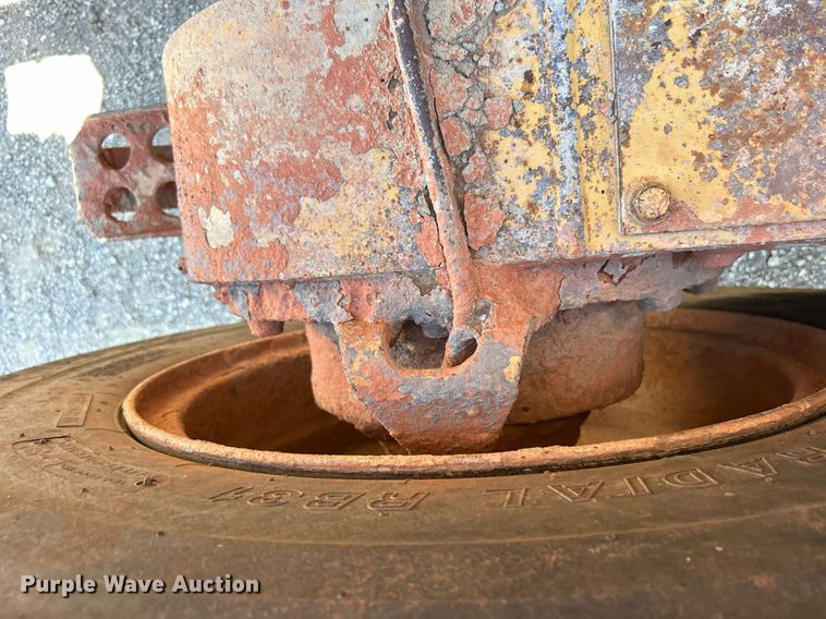 image for item DJ6374 2000 Caterpillar 160H  motor grader