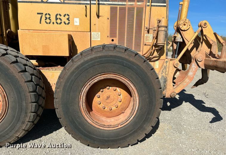image for item DJ6374 2000 Caterpillar 160H  motor grader