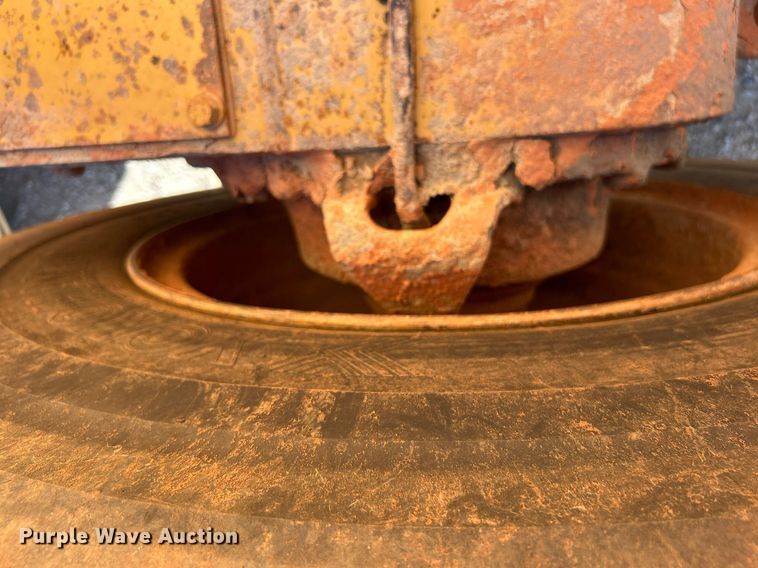 image for item DJ6374 2000 Caterpillar 160H  motor grader