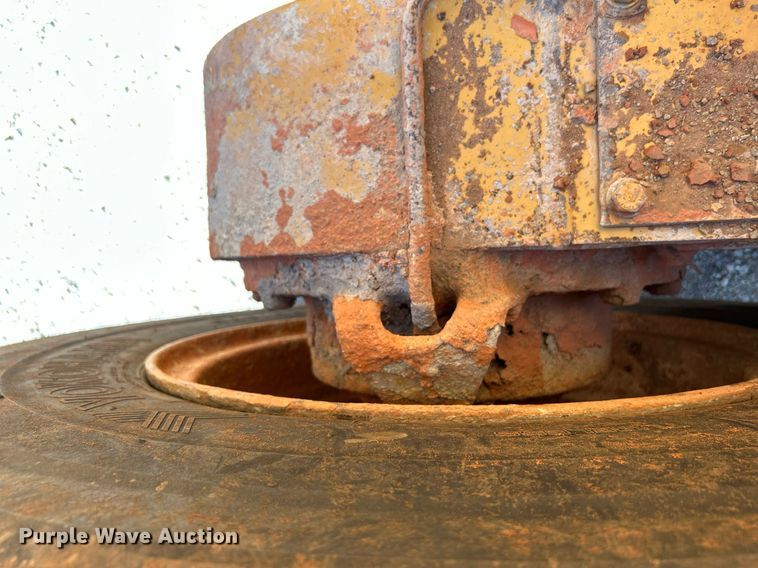 image for item DJ6374 2000 Caterpillar 160H  motor grader