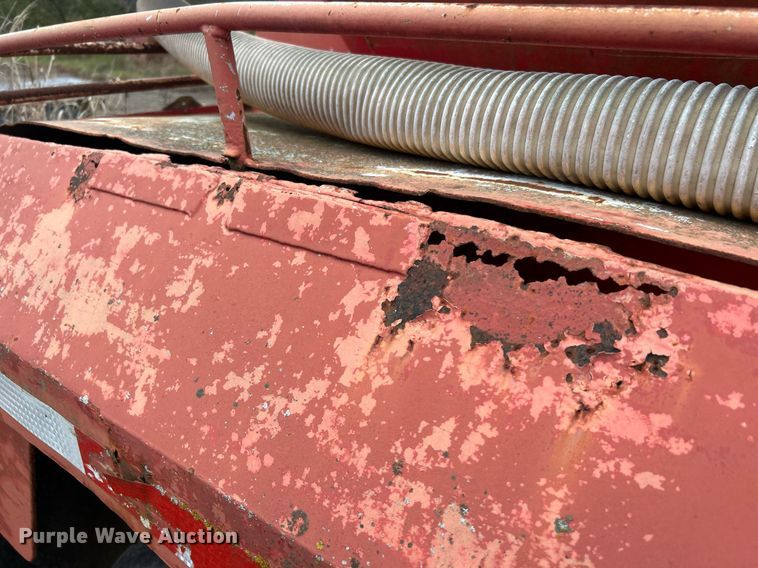 image for item DJ6388 1981 Railmaster Tanks, Inc.  vacuum trailer