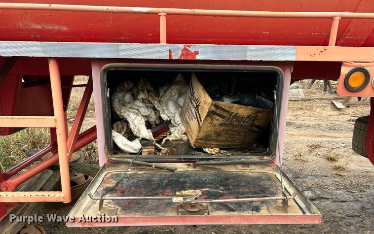 image for item DJ6388 1981 Railmaster Tanks, Inc.  vacuum trailer