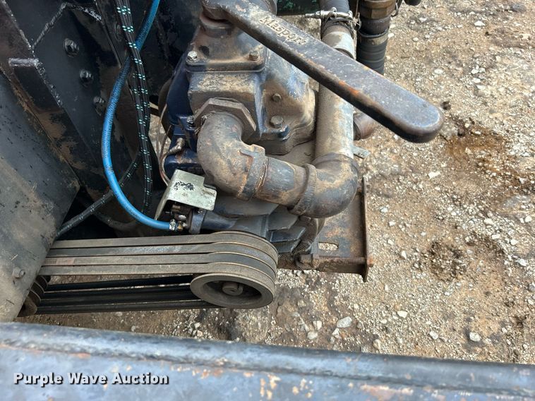 image for item DJ6389 1979 International F-2574  vacuum truck