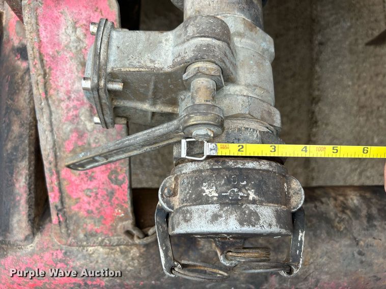 image for item DJ6389 1979 International F-2574  vacuum truck