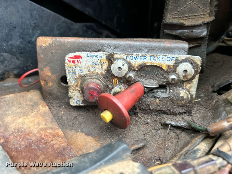 image for item DJ6389 1979 International F-2574  vacuum truck