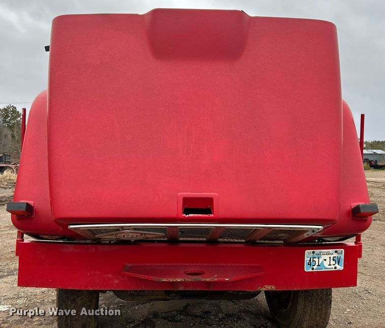 image for item DJ6389 1979 International F-2574  vacuum truck