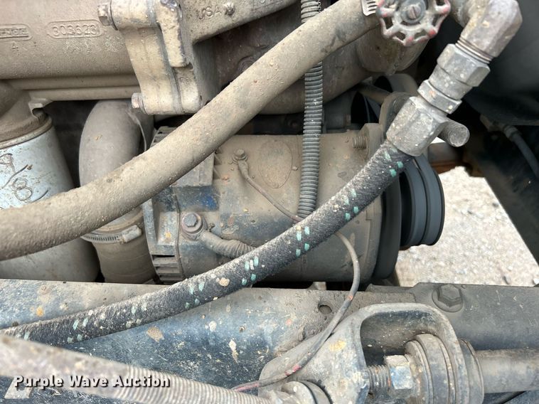 image for item DJ6389 1979 International F-2574  vacuum truck