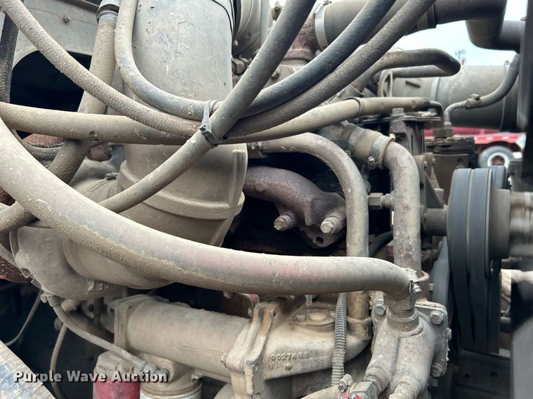 image for item DJ6389 1979 International F-2574  vacuum truck