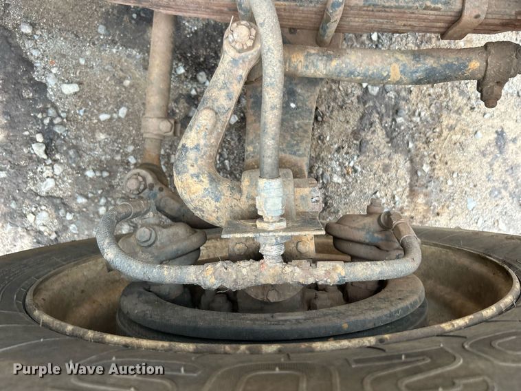 image for item DJ6389 1979 International F-2574  vacuum truck