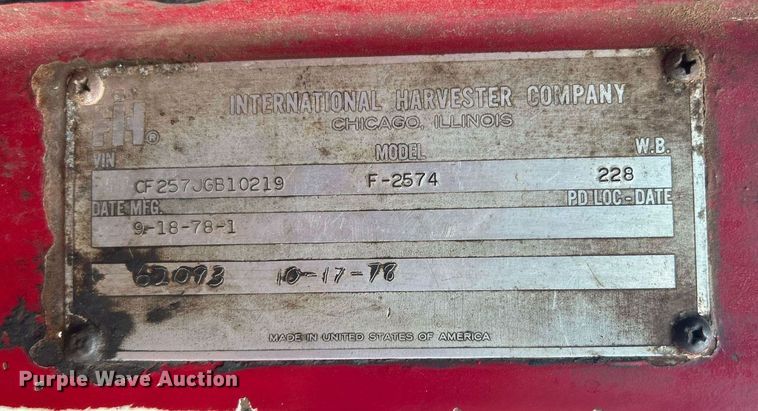 image for item DJ6389 1979 International F-2574  vacuum truck