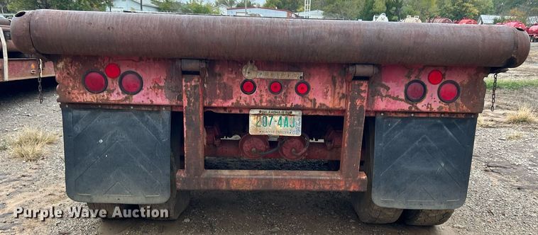 image for item DJ6390 1979 Load Craft  oilfield trailer