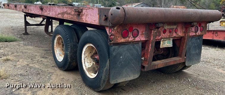 image for item DJ6390 1979 Load Craft  oilfield trailer