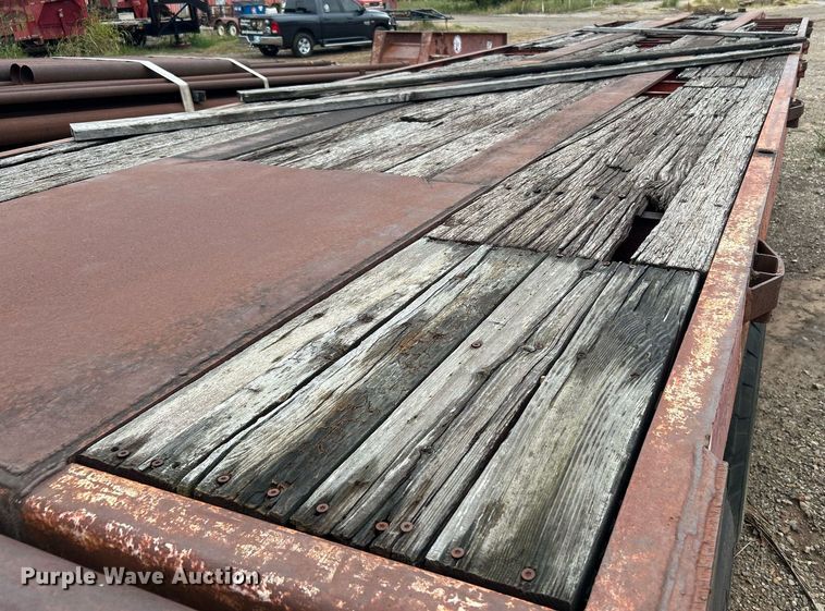 image for item DJ6390 1979 Load Craft  oilfield trailer