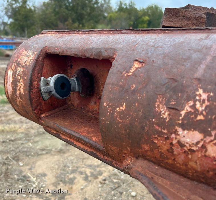 image for item DJ6390 1979 Load Craft  oilfield trailer