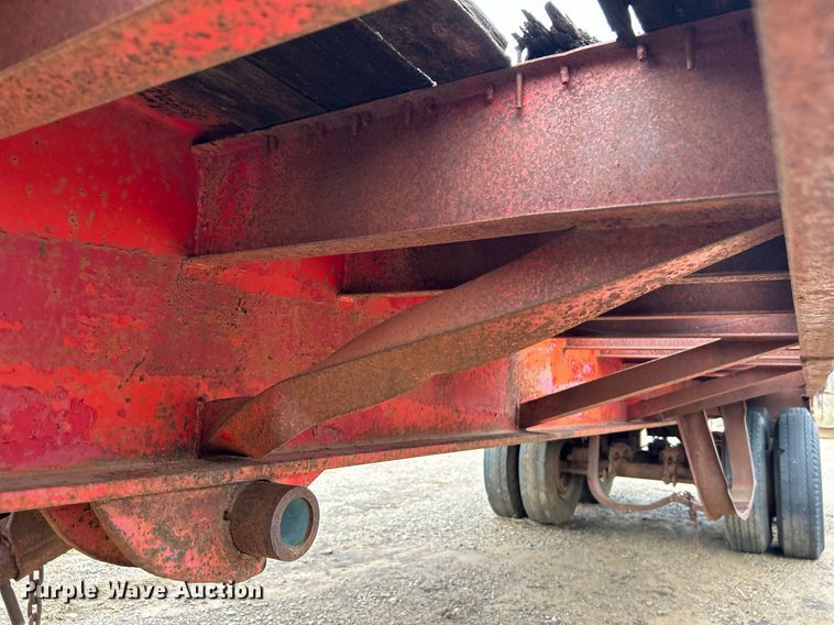 image for item DJ6390 1979 Load Craft  oilfield trailer