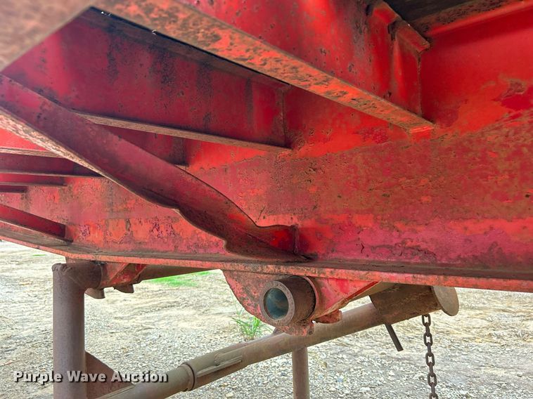 image for item DJ6390 1979 Load Craft  oilfield trailer