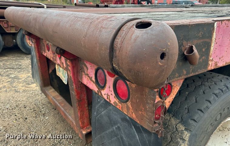 image for item DJ6390 1979 Load Craft  oilfield trailer