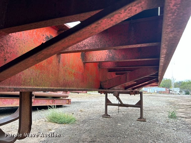 image for item DJ6390 1979 Load Craft  oilfield trailer