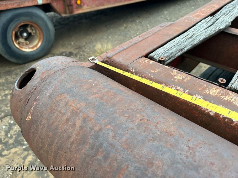 image for item DJ6390 1979 Load Craft  oilfield trailer