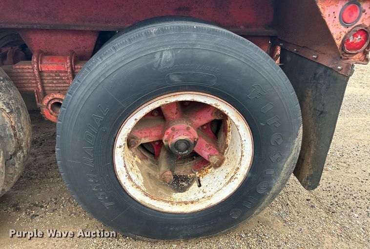 image for item DJ6390 1979 Load Craft  oilfield trailer