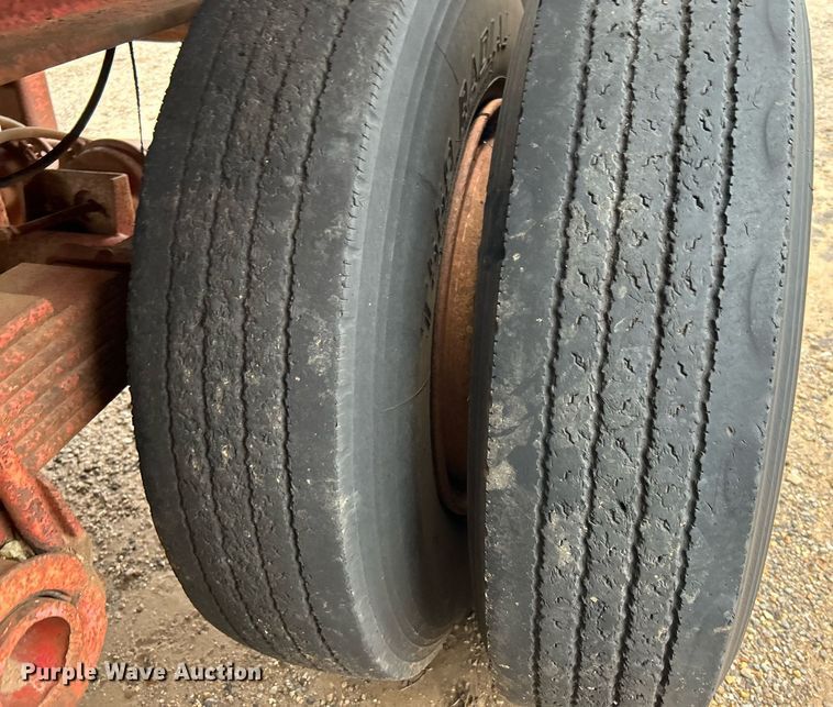 image for item DJ6390 1979 Load Craft  oilfield trailer