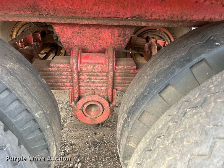 image for item DJ6390 1979 Load Craft  oilfield trailer