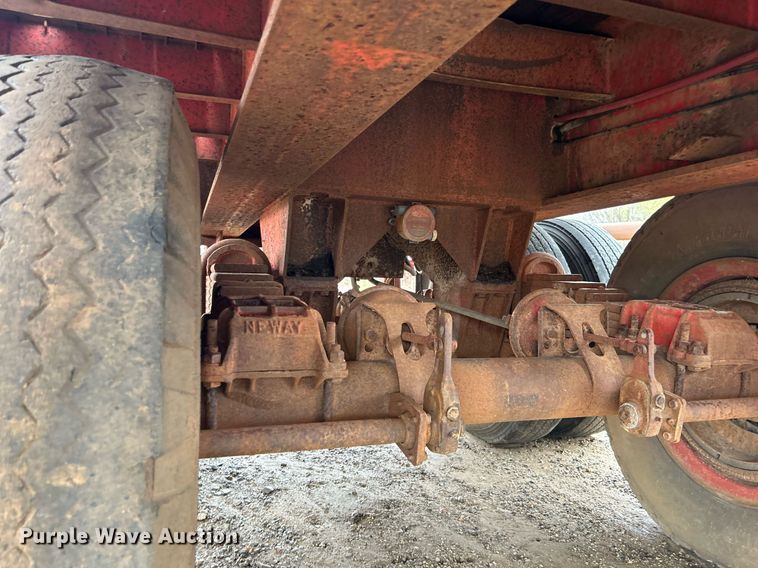 image for item DJ6390 1979 Load Craft  oilfield trailer