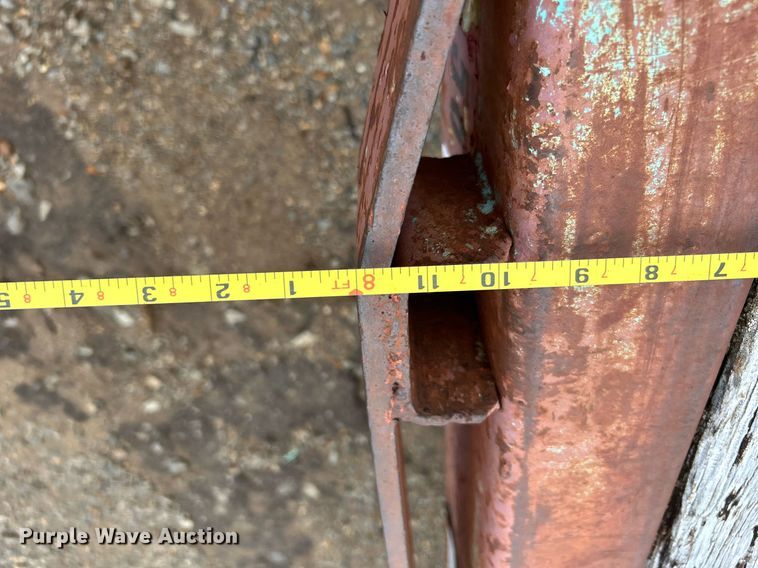 image for item DJ6391 1968 Brown  oilfield trailer