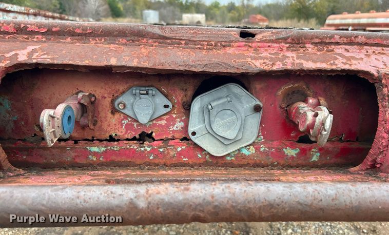 image for item DJ6391 1968 Brown  oilfield trailer