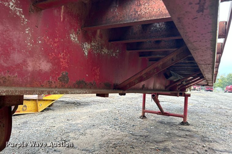 image for item DJ6391 1968 Brown  oilfield trailer