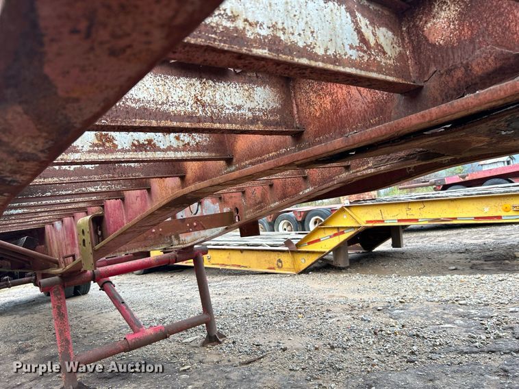 image for item DJ6391 1968 Brown  oilfield trailer