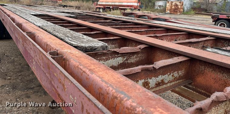 image for item DJ6391 1968 Brown  oilfield trailer