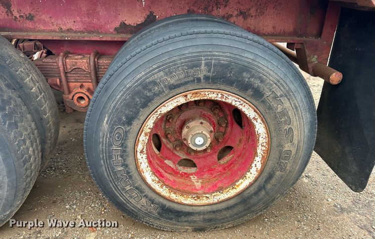 image for item DJ6391 1968 Brown  oilfield trailer