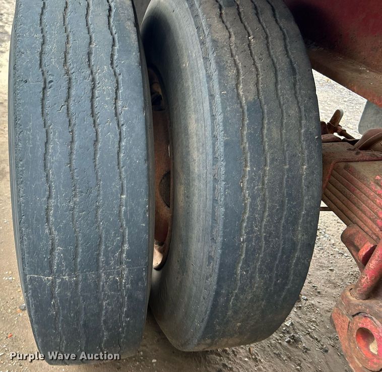 image for item DJ6391 1968 Brown  oilfield trailer