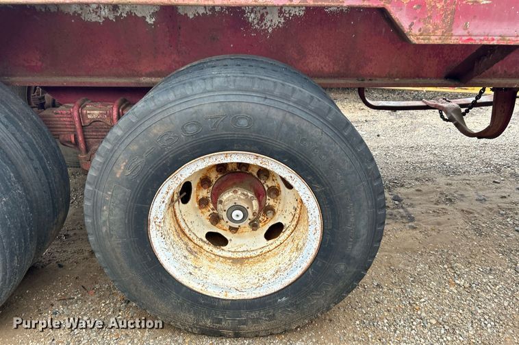 image for item DJ6391 1968 Brown  oilfield trailer