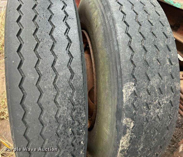 image for item DJ6392 1968 Brown  oilfield trailer