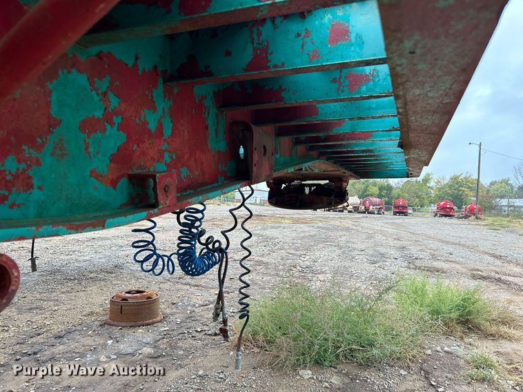 image for item DJ6392 1968 Brown  oilfield trailer