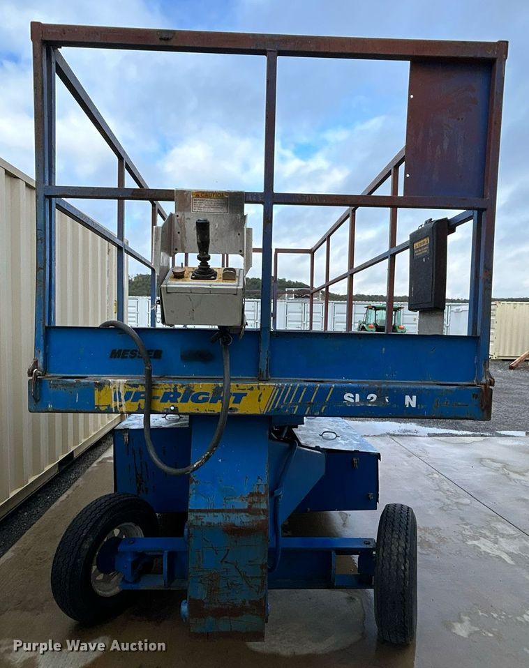 image for item DJ6424 1996 Up Right SL26N  scissor lift