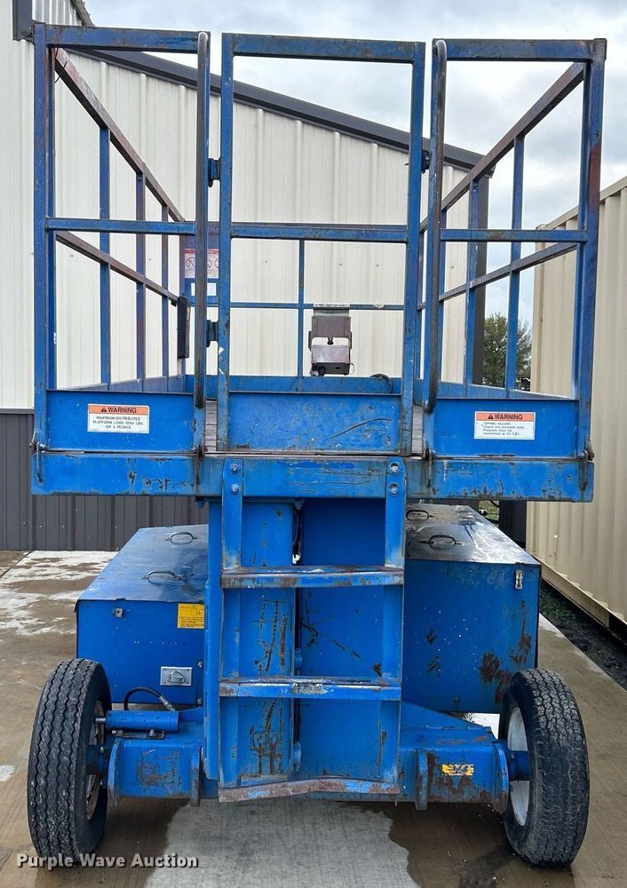 image for item DJ6424 1996 Up Right SL26N  scissor lift