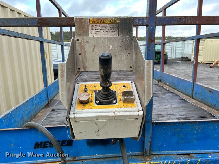 image for item DJ6424 1996 Up Right SL26N  scissor lift