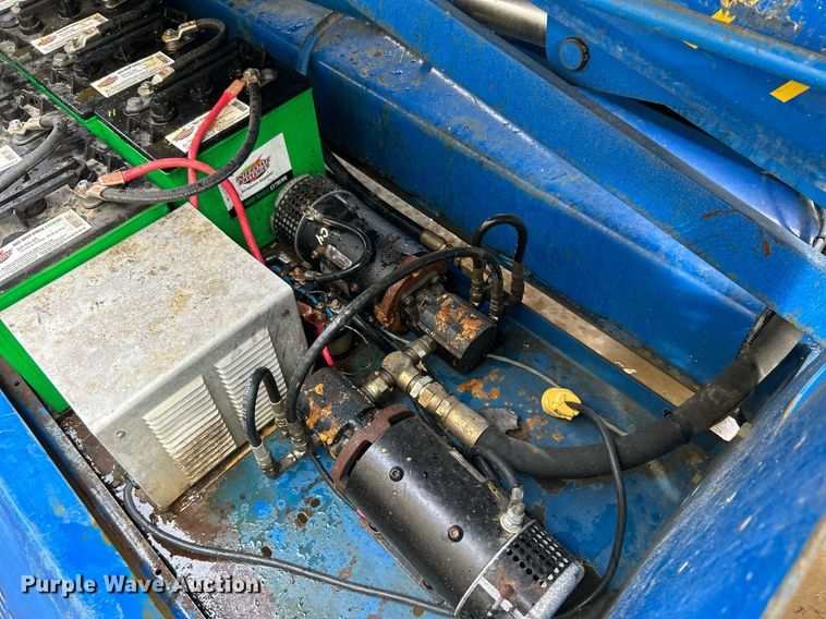 image for item DJ6424 1996 Up Right SL26N  scissor lift