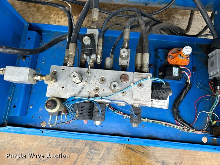 image for item DJ6424 1996 Up Right SL26N  scissor lift