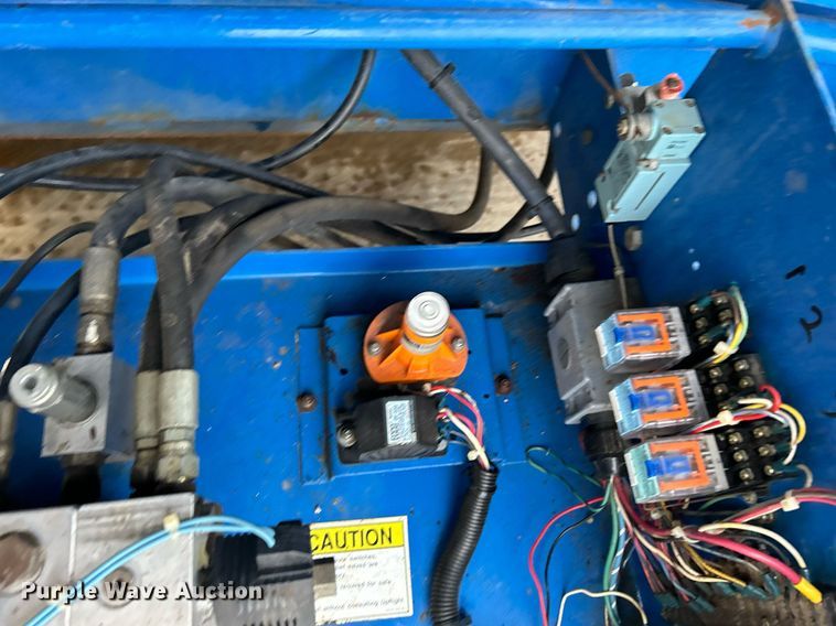 image for item DJ6424 1996 Up Right SL26N  scissor lift