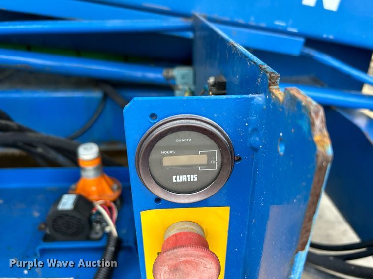 image for item DJ6424 1996 Up Right SL26N  scissor lift