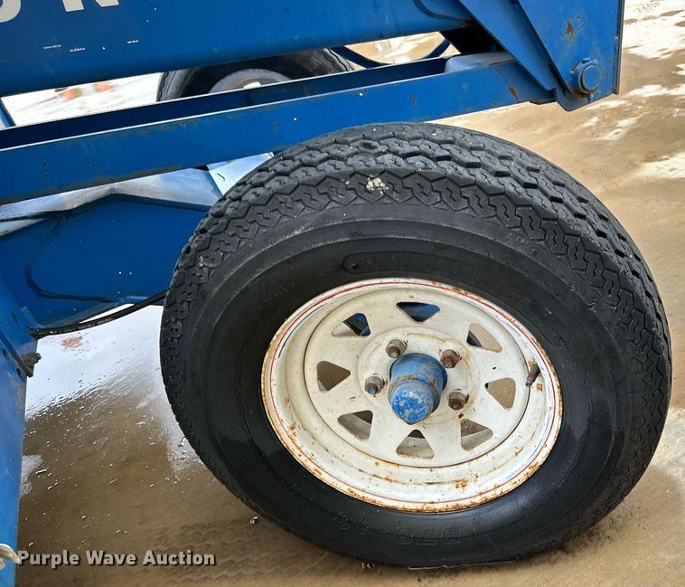 image for item DJ6424 1996 Up Right SL26N  scissor lift