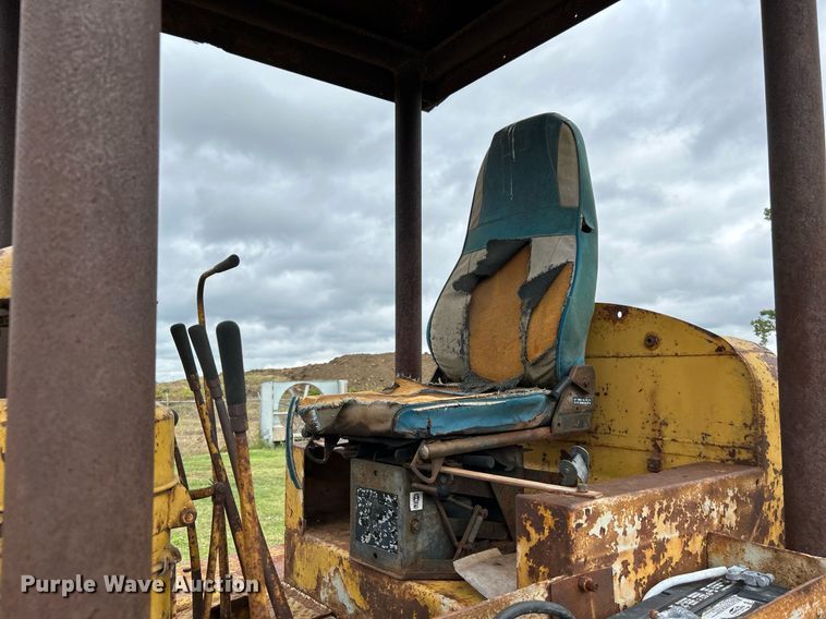 image for item DJ6425 Caterpillar D6  dozer