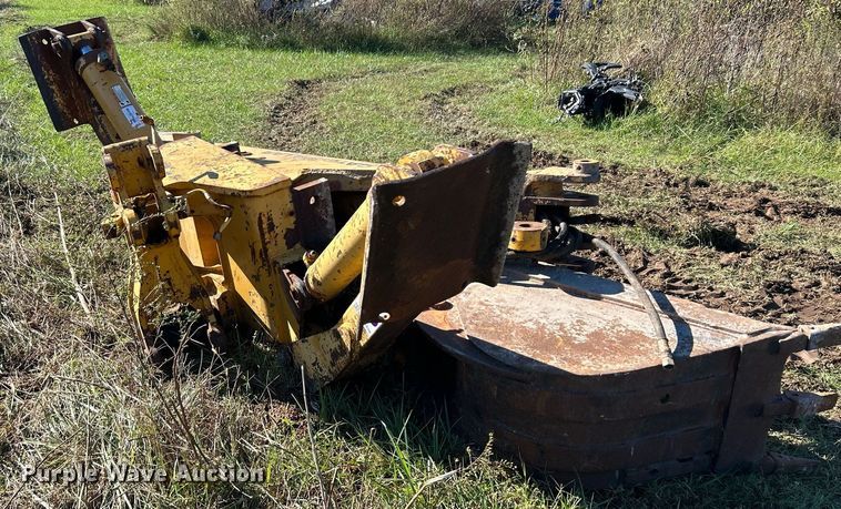 image for item DJ6438 Caterpillar  backhoe attachments