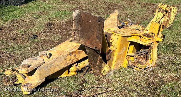 image for item DJ6438 Caterpillar  backhoe attachments