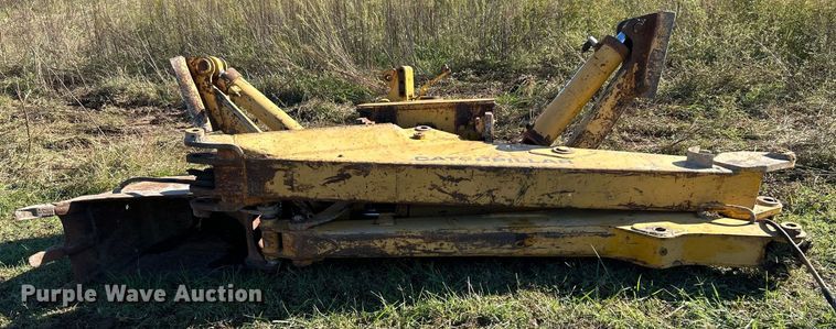 image for item DJ6438 Caterpillar  backhoe attachments